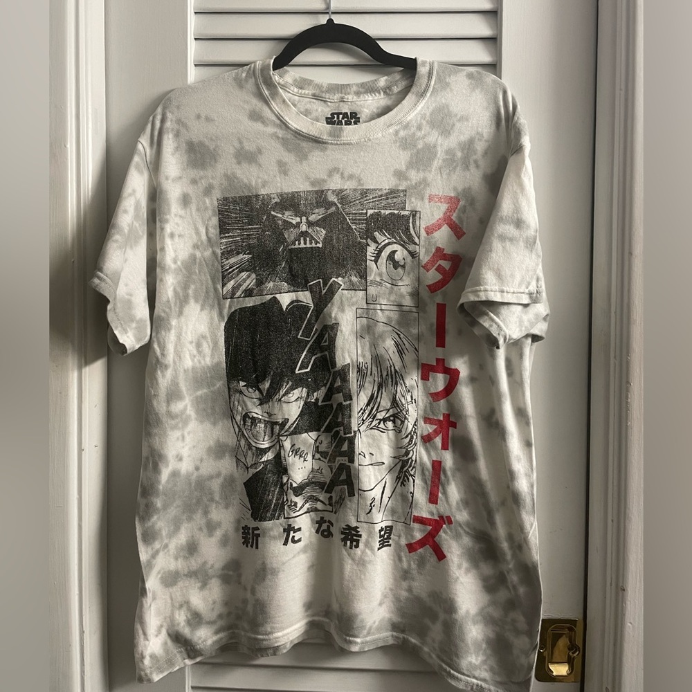 Star Wars Size Large Distressed Tye die Tee w/Animae